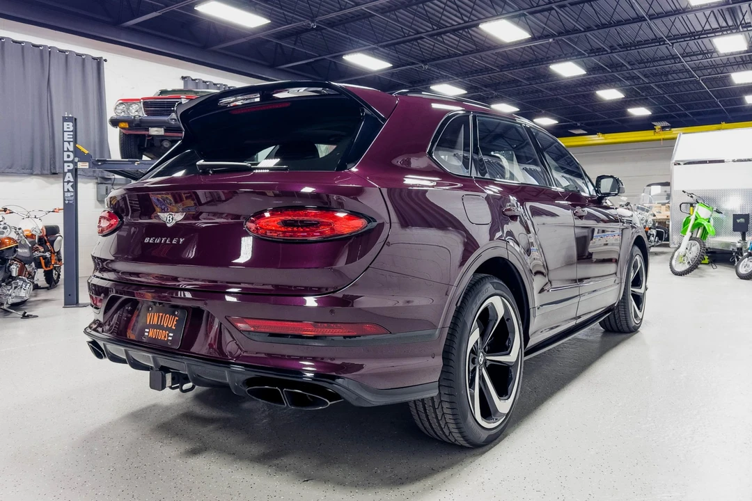 2022 Bentley Bentayga - Image 15 of 31