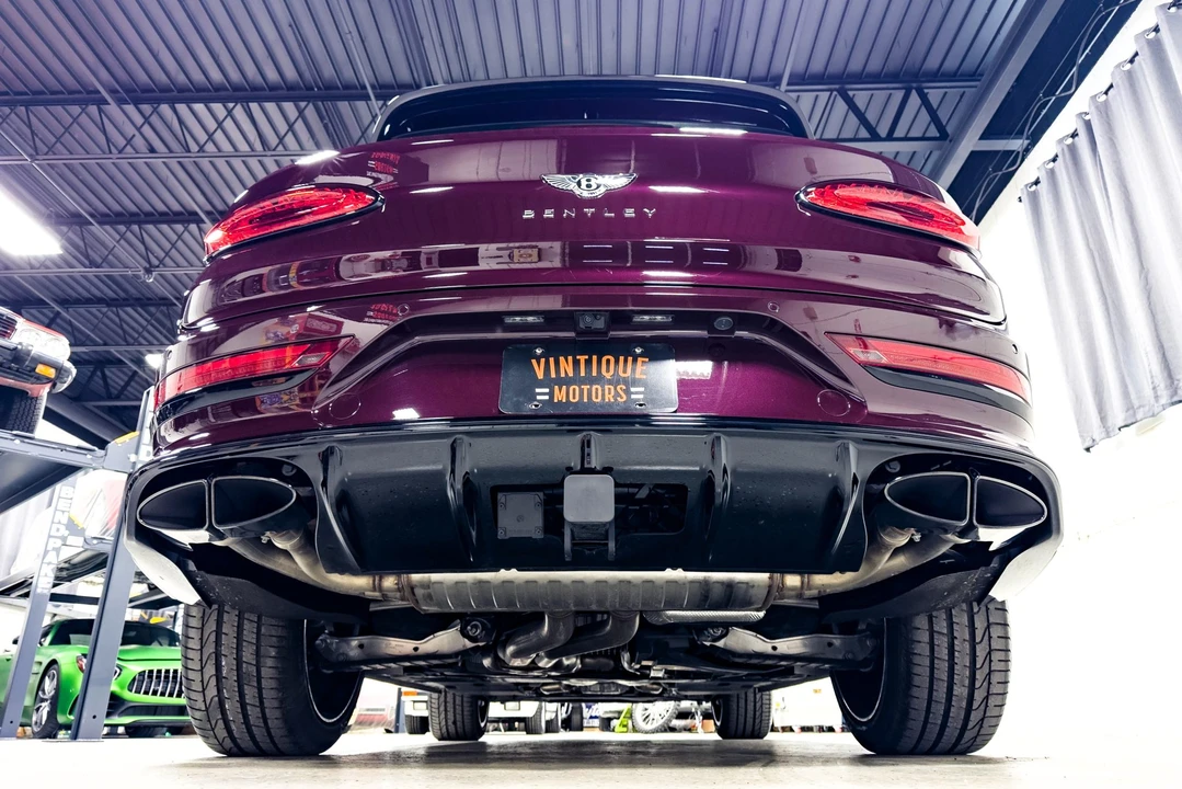 2022 Bentley Bentayga - Image 29 of 31