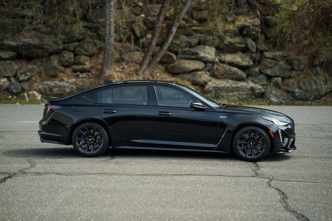 2022 Cadillac CT5-V Blackwing - Image 13 of 31