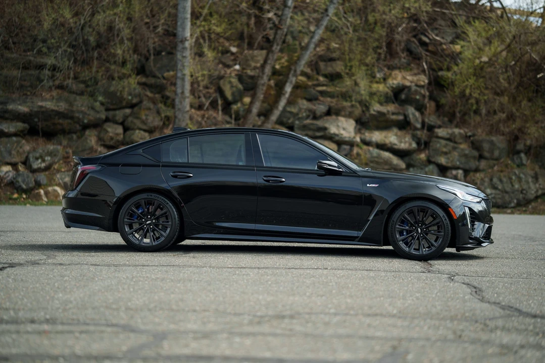 2022 Cadillac CT5-V Blackwing - Image 14 of 31