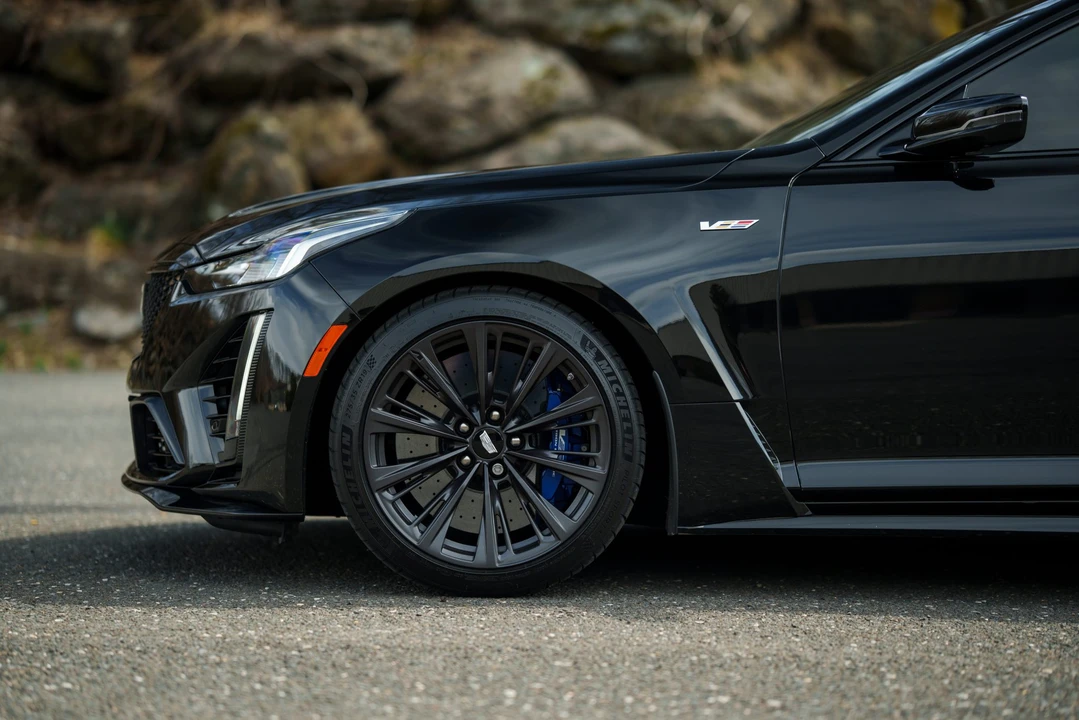 2022 Cadillac CT5-V Blackwing - Image 24 of 31