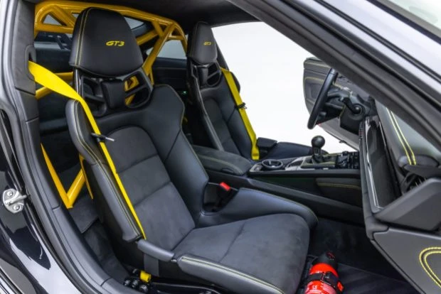 2022 Porsche 992 GT3 - Image 4 of 8