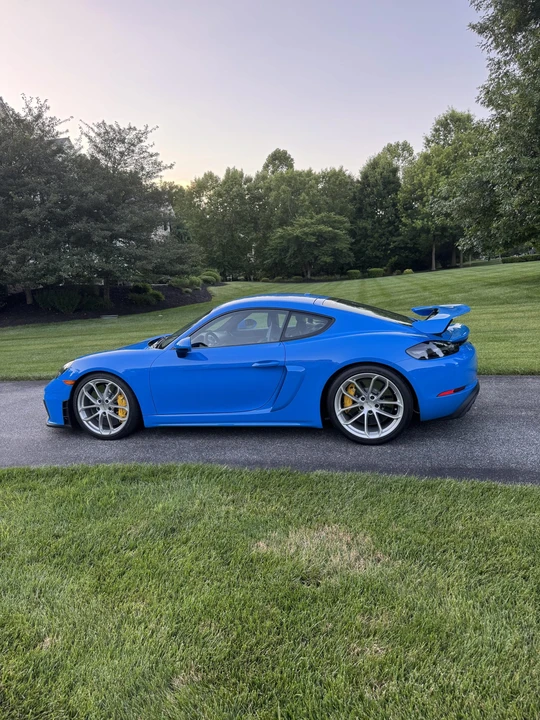 2023 Porsche 718 Cayman GT4 - Image 14 of 31