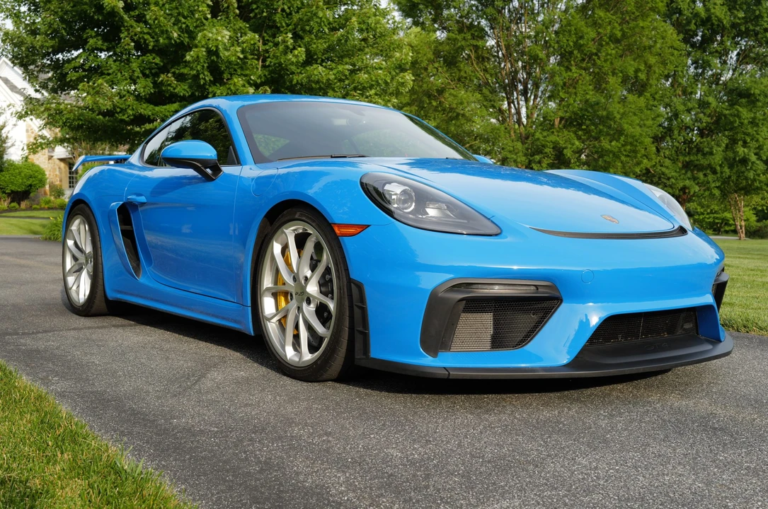 2023 Porsche 718 Cayman GT4 - Image 7 of 31