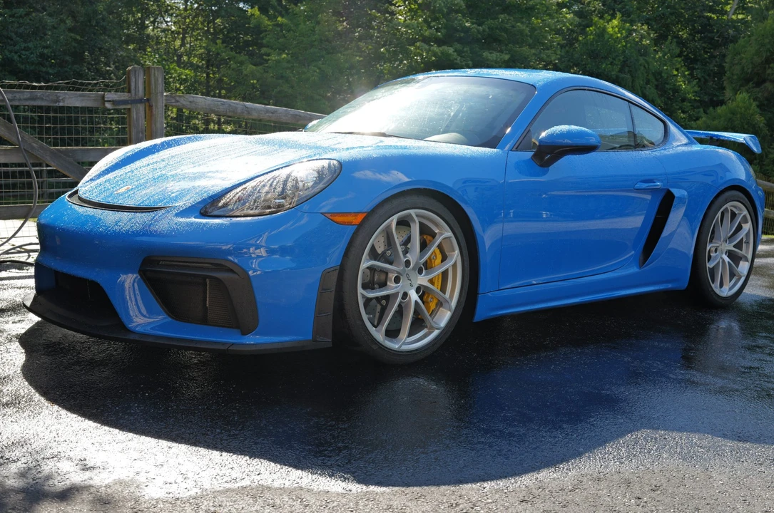 2023 Porsche 718 Cayman GT4 - Image 15 of 31