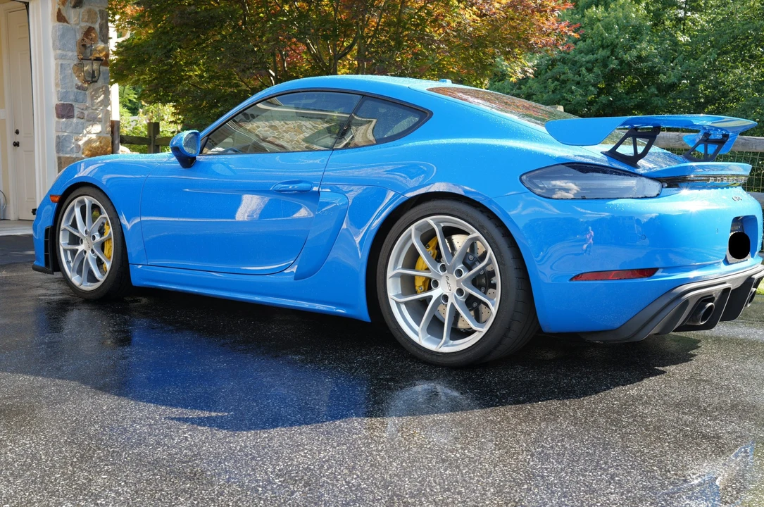 2023 Porsche 718 Cayman GT4 - Image 19 of 31