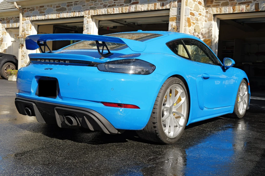 2023 Porsche 718 Cayman GT4 - Image 18 of 31