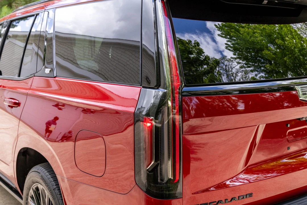 2023 Cadillac Escalade-V 5th Gen - Image 31 of 31