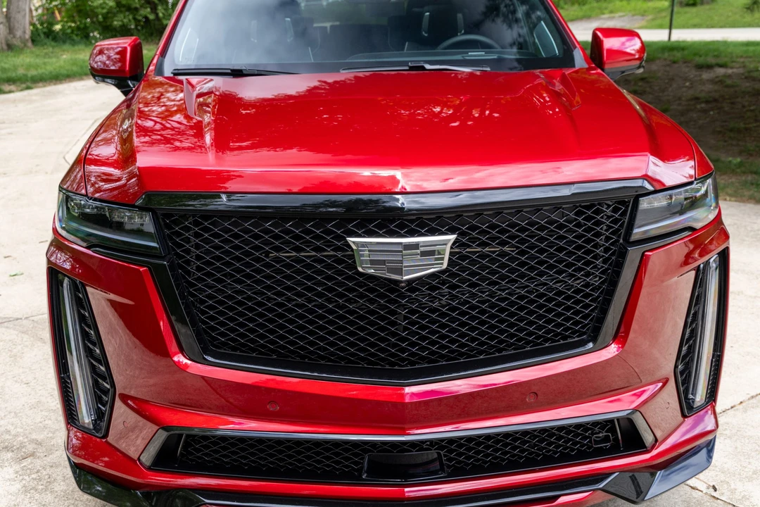 2023 Cadillac Escalade-V 5th Gen - Image 10 of 31
