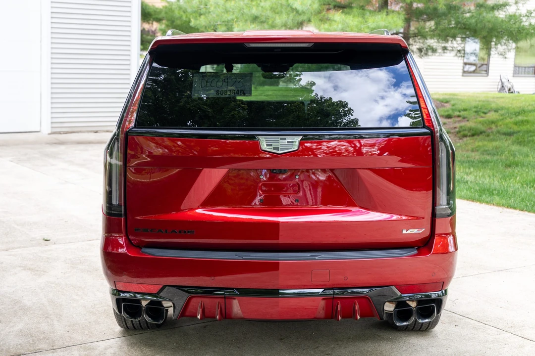 2023 Cadillac Escalade-V 5th Gen - Image 7 of 31