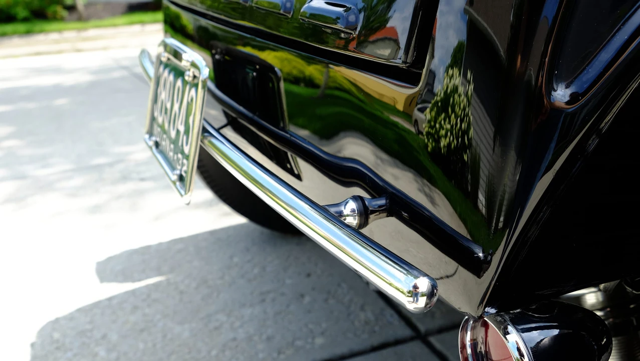 Chevrolet Independence & Confederate - Image 25 of 31