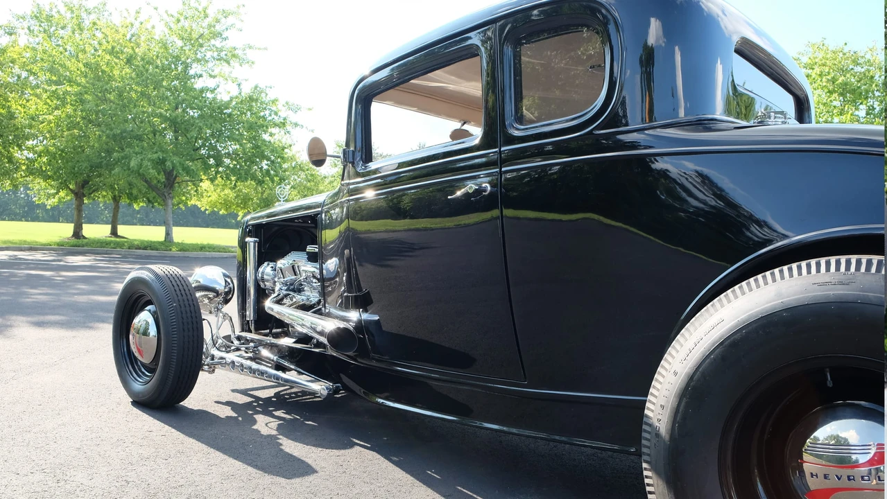 Chevrolet Independence & Confederate - Image 29 of 31