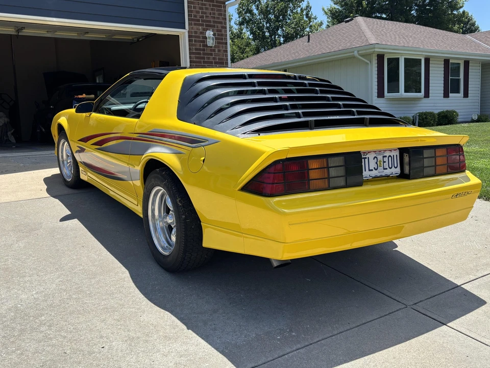 1986 Chevrolet Camaro 3rd Gen - Image 8 of 31