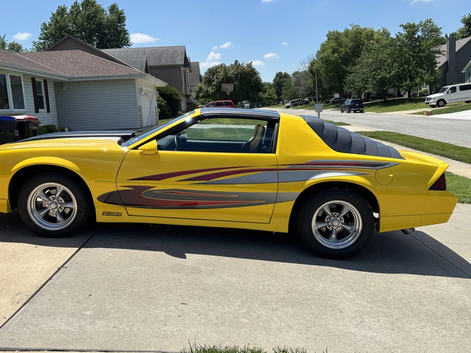 1986 Chevrolet Camaro 3rd Gen - Image 28 of 31