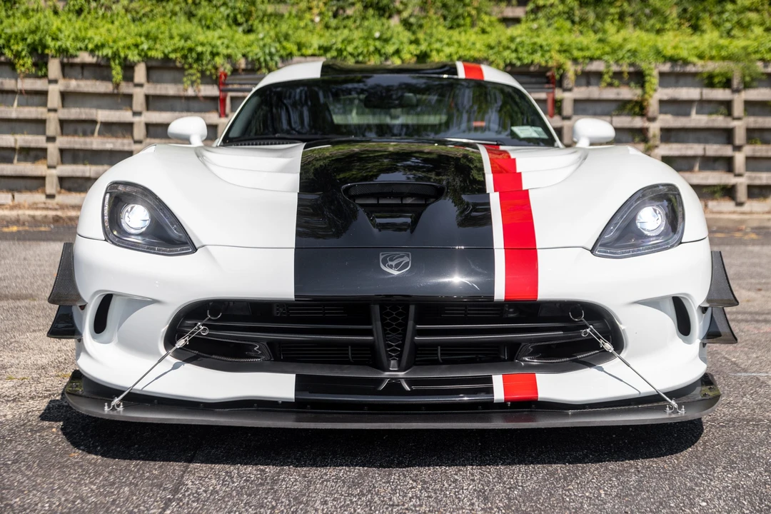 2016 Dodge Viper ACR 5th Gen - Image 3 of 31