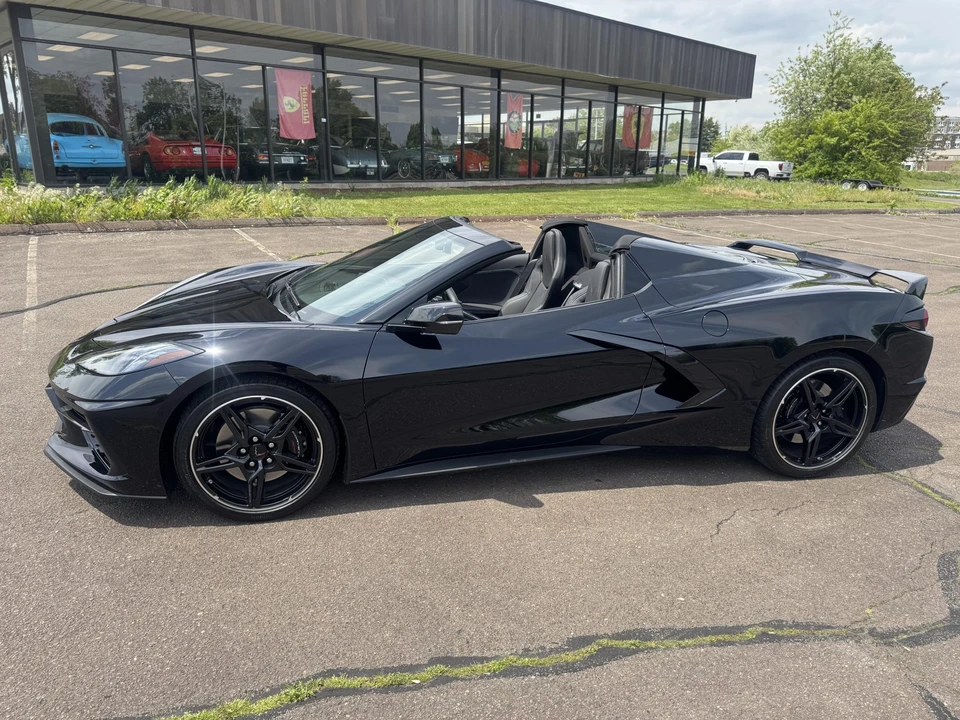 2022 Chevrolet Corvette C8 - Image 14 of 31