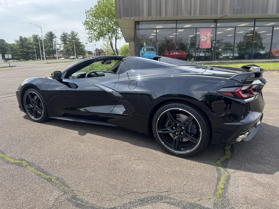 2022 Chevrolet Corvette C8 - Image 19 of 31