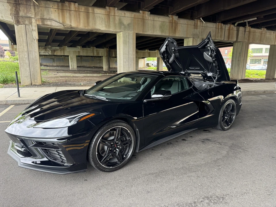 2022 Chevrolet Corvette C8 - Image 8 of 31
