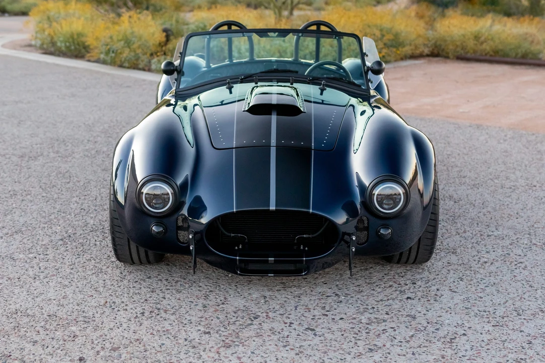 Shelby Cobra Replica - Image 9 of 31
