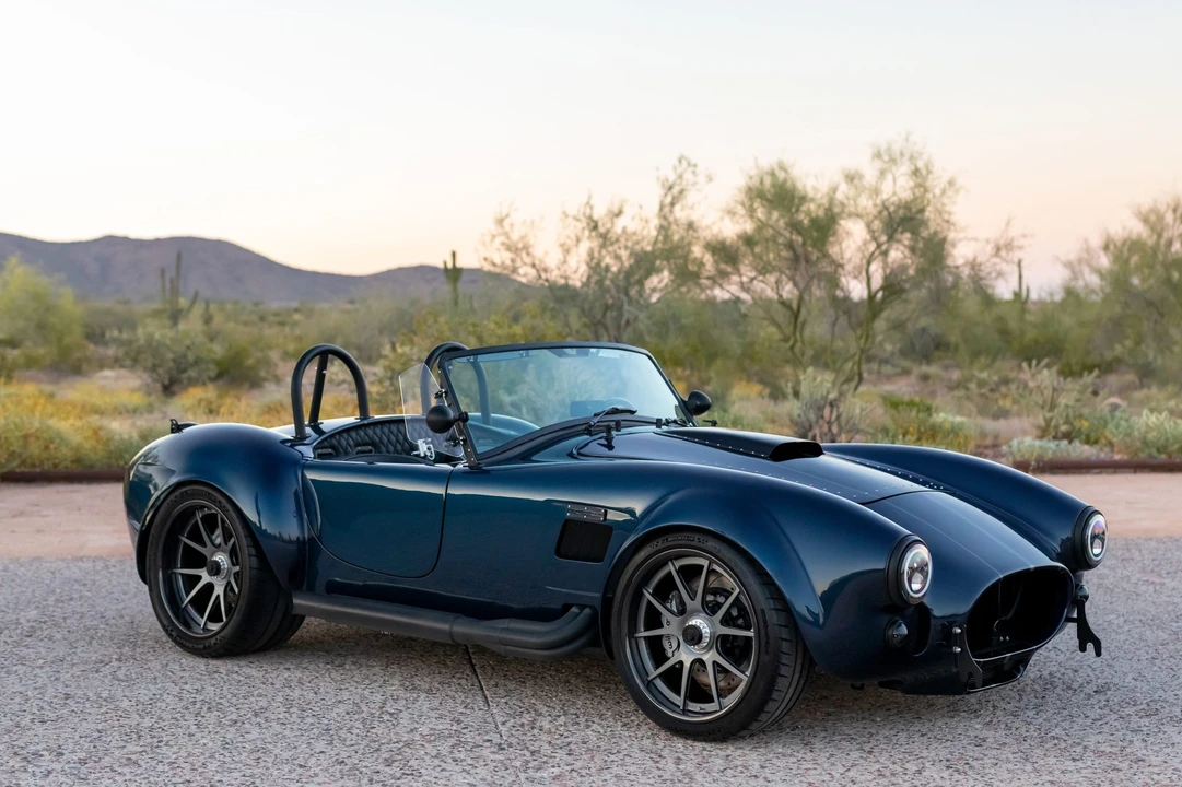 Shelby Cobra Replica - Image 11 of 31