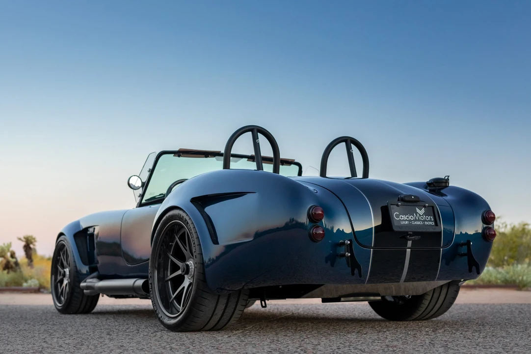 Shelby Cobra Replica - Image 17 of 31