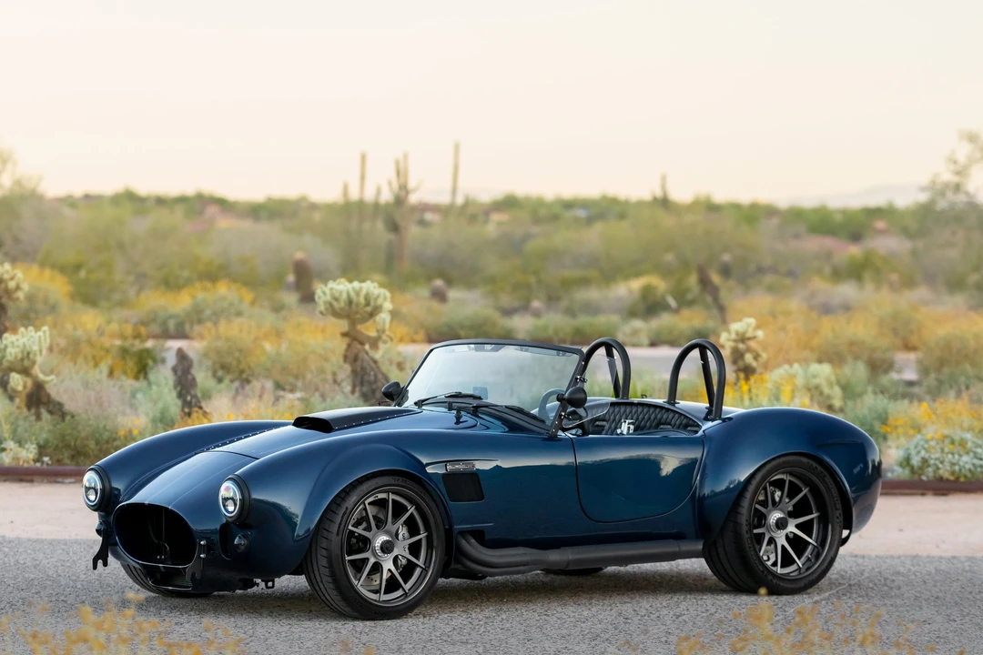 Shelby Cobra Replica - Image 2 of 31