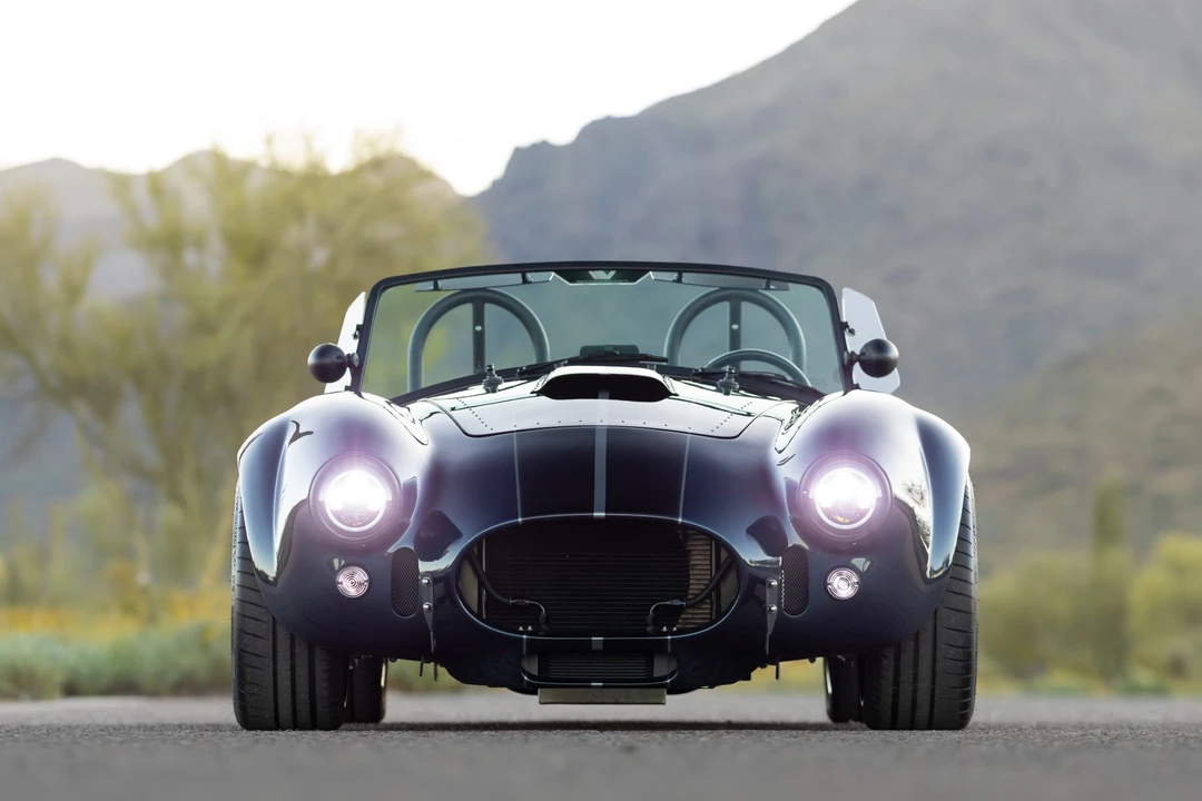 Shelby Cobra Replica - Image 27 of 31