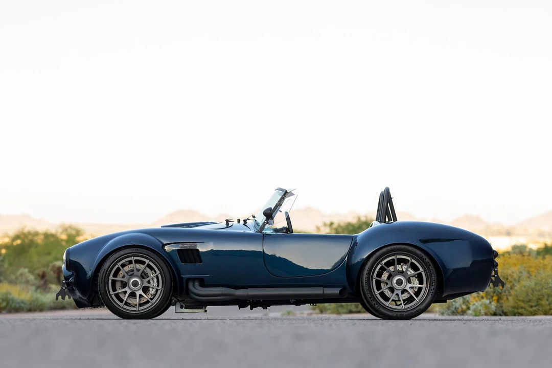 Shelby Cobra Replica - Image 20 of 31