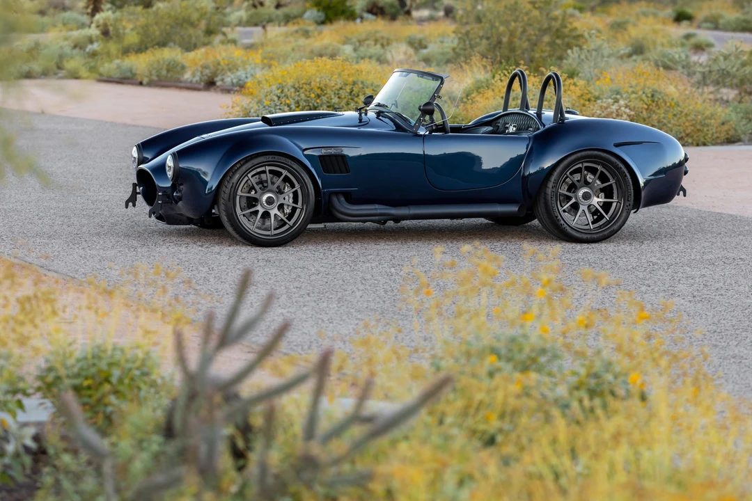 Shelby Cobra Replica - Image 21 of 31