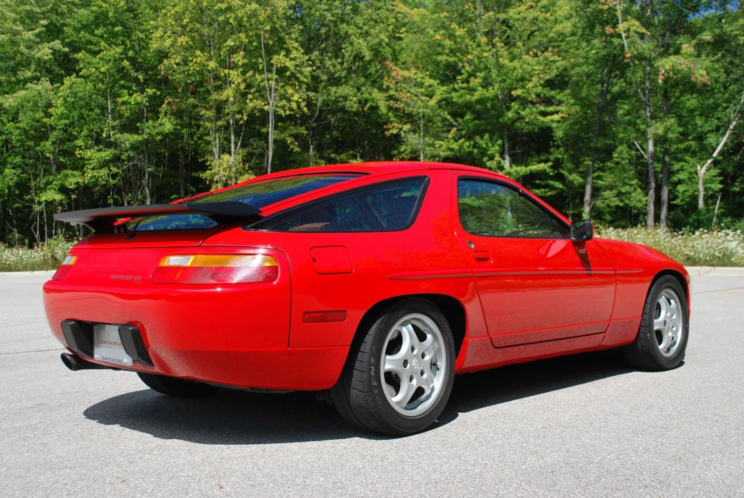 1987 Porsche 928 S4 - Image 9 of 31