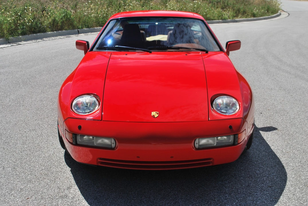 1987 Porsche 928 S4 - Image 12 of 31