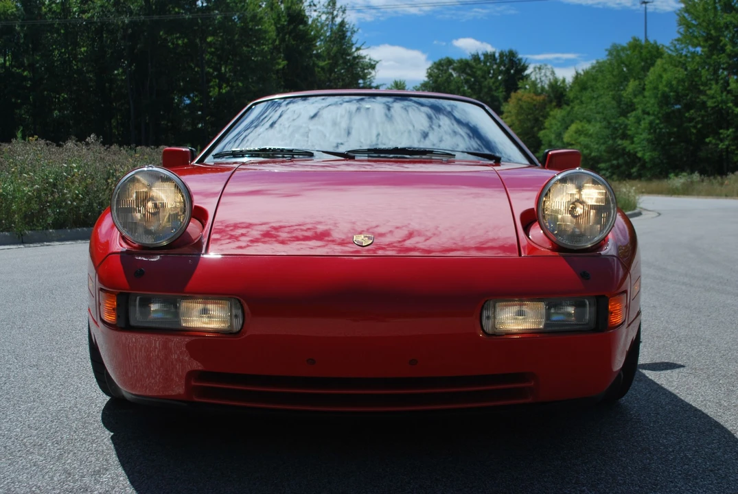 1987 Porsche 928 S4 - Image 14 of 31