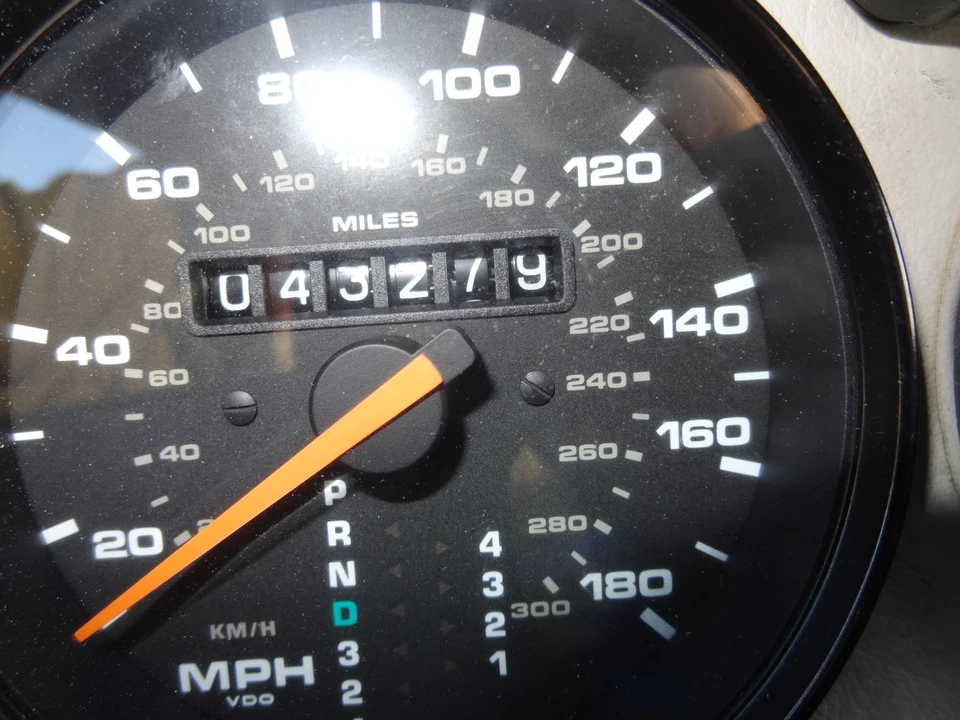 1994 Porsche 964 Carrera - Image 26 of 31