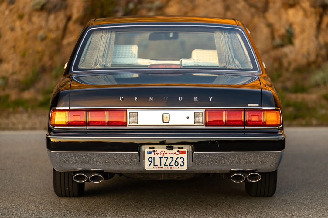 1997 Toyota Century - Image 10 of 31