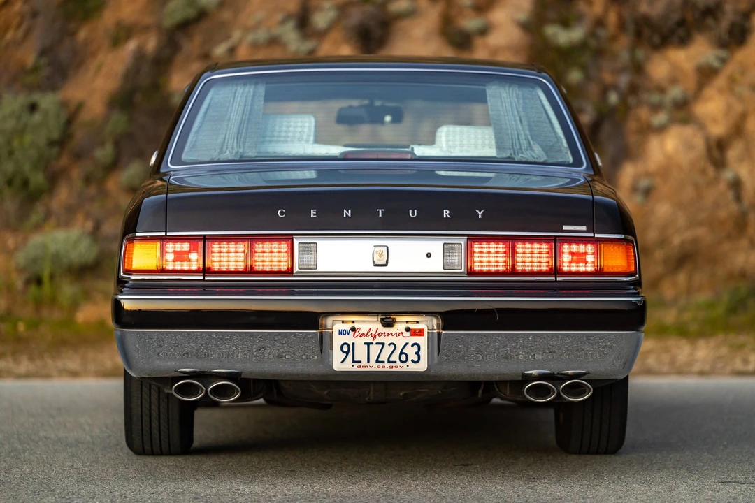 1997 Toyota Century - Image 9 of 31