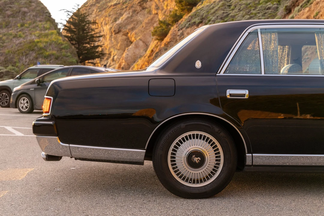 1997 Toyota Century - Image 28 of 31