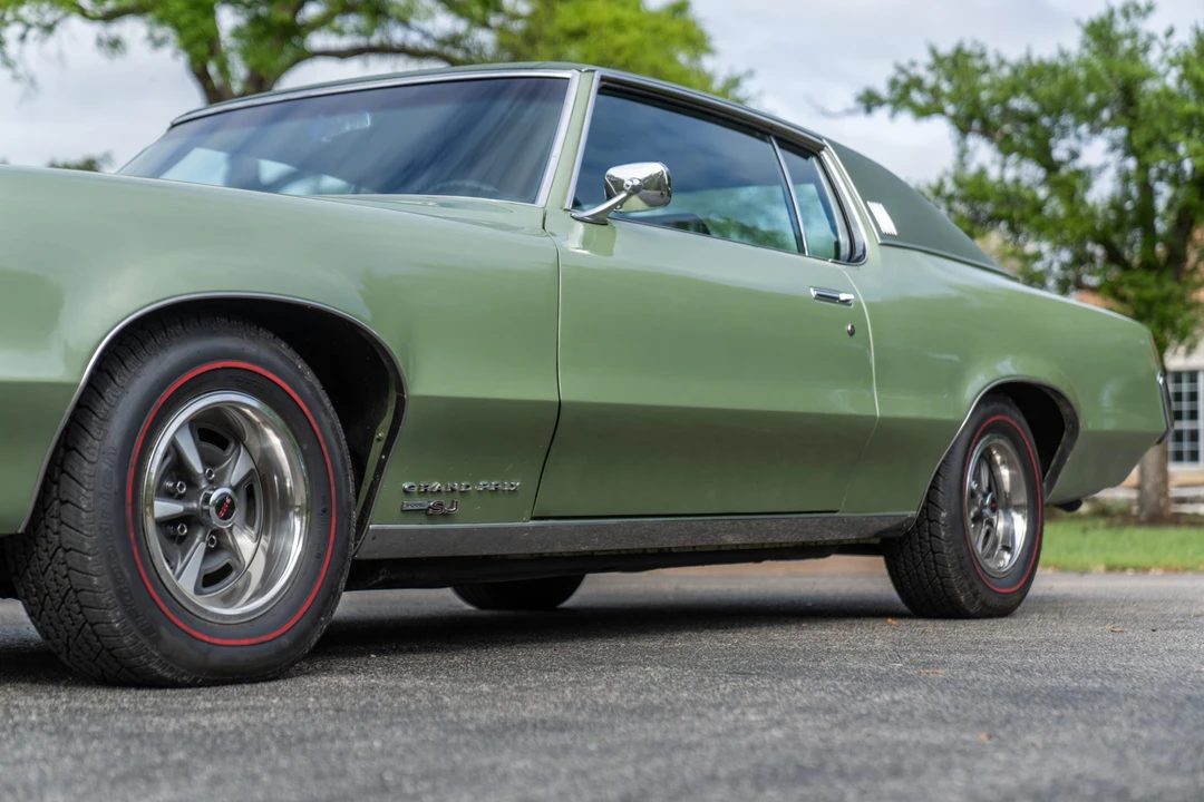 1969 Pontiac Grand Prix 2nd Gen - Image 22 of 31