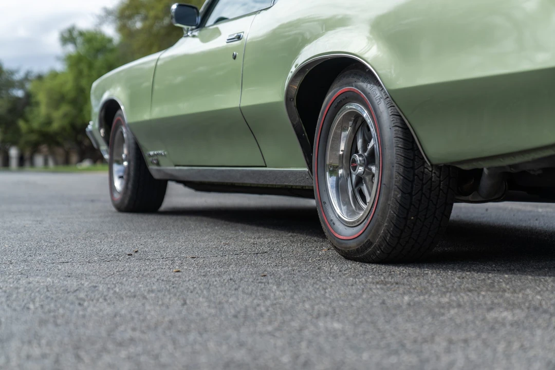 1969 Pontiac Grand Prix 2nd Gen - Image 27 of 31