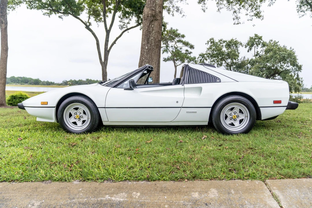 1982 Ferrari 308 GTS - Image 2 of 31
