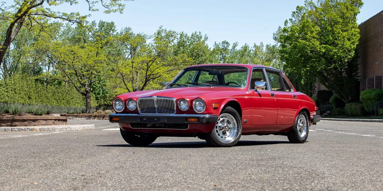 1982 Jaguar XJ Series 3 - Image 2 of 31