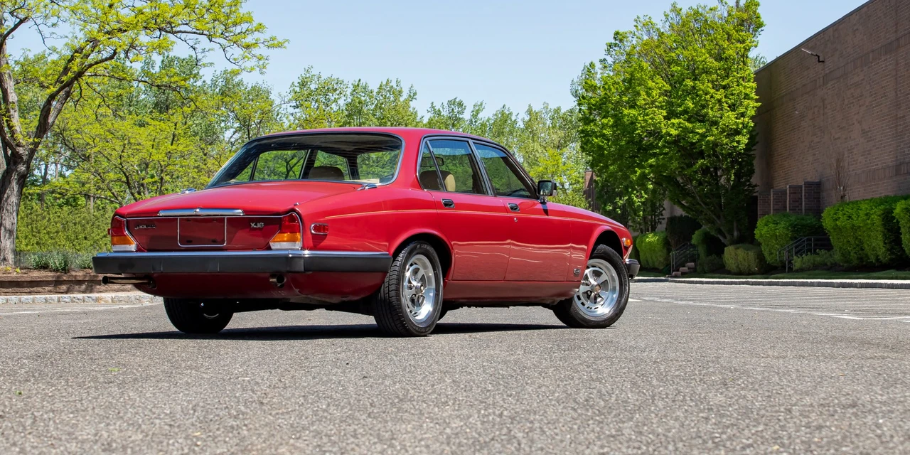 1982 Jaguar XJ Series 3 - Image 13 of 31