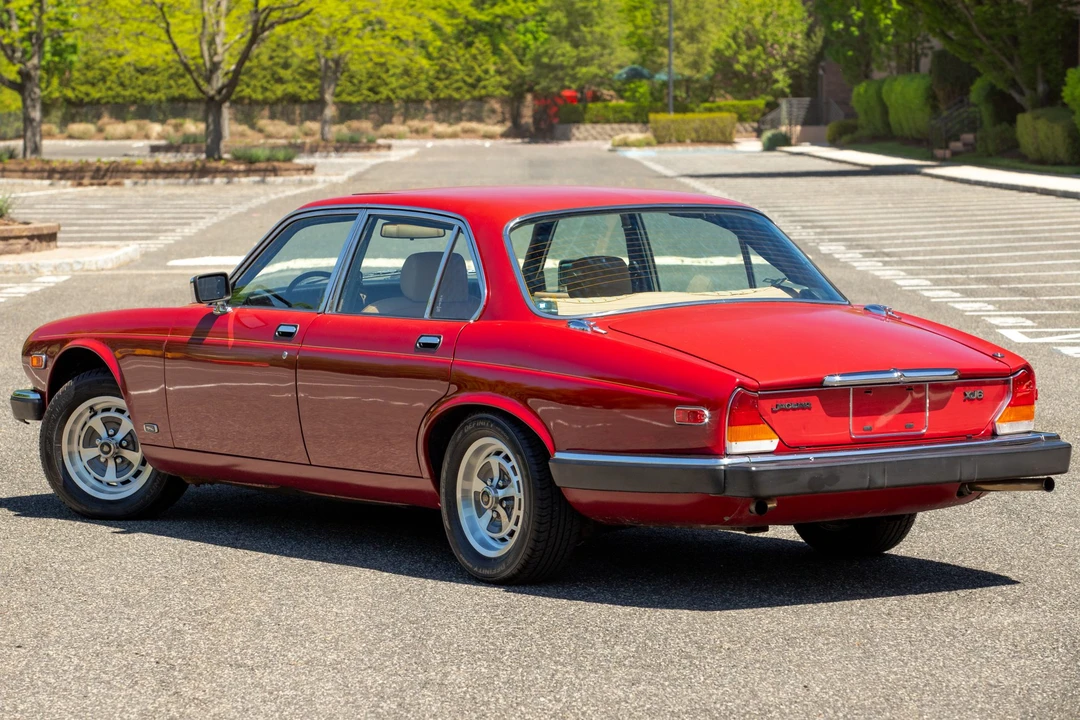1982 Jaguar XJ Series 3 - Image 8 of 31
