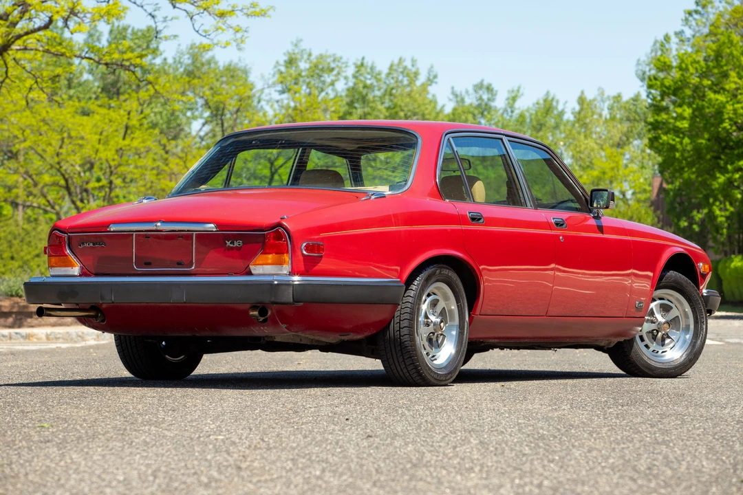 1982 Jaguar XJ Series 3 - Image 11 of 31