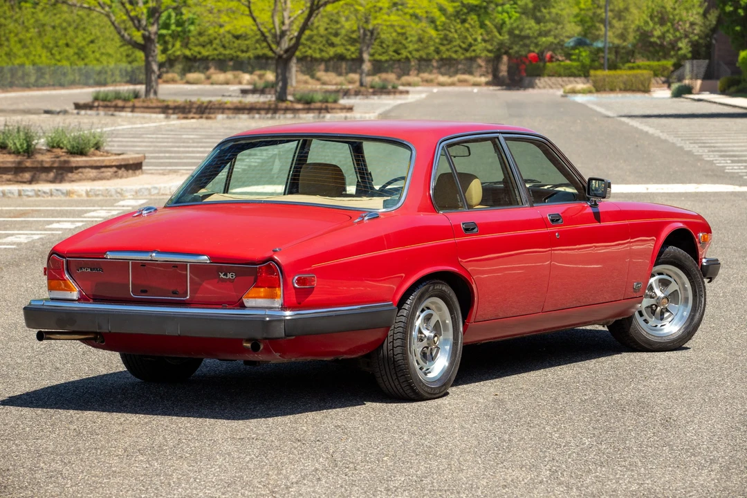 1982 Jaguar XJ Series 3 - Image 12 of 31
