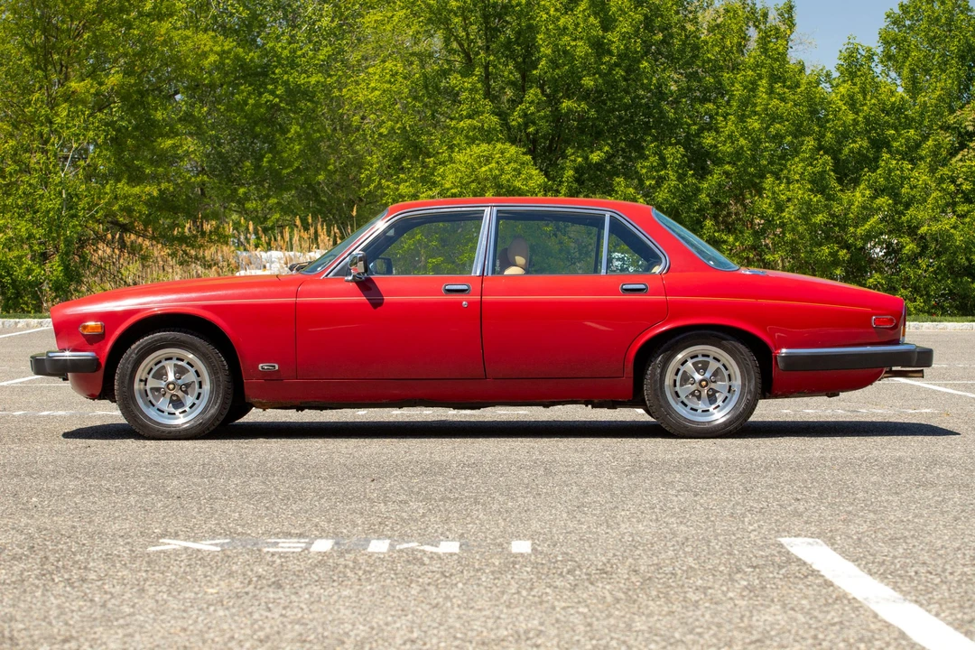 1982 Jaguar XJ Series 3 - Image 5 of 31