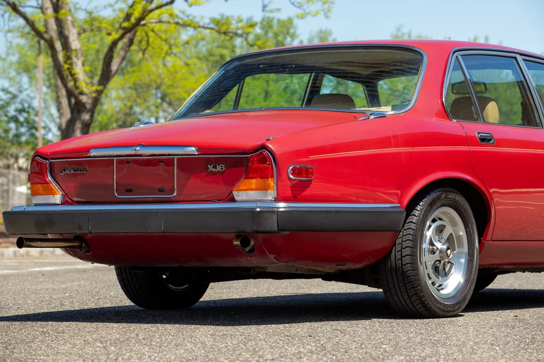 1982 Jaguar XJ Series 3 - Image 24 of 31