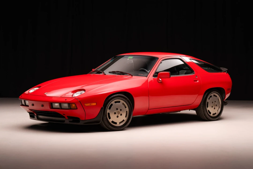 1984 Porsche 928 S - Image 2 of 31