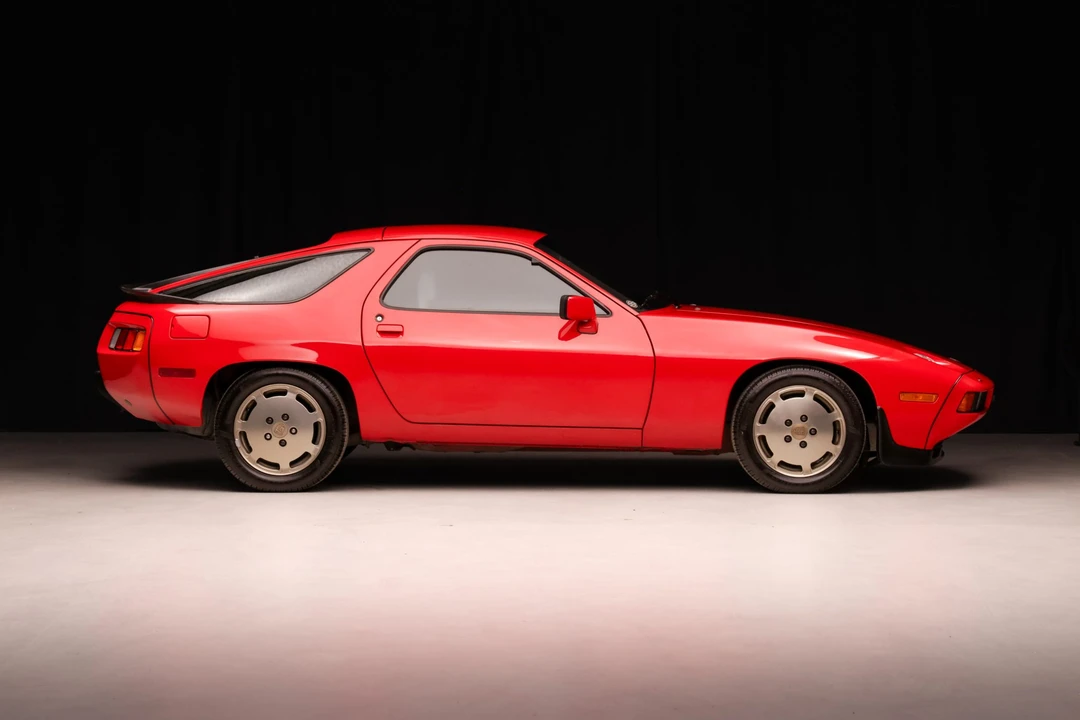 1984 Porsche 928 S - Image 13 of 31