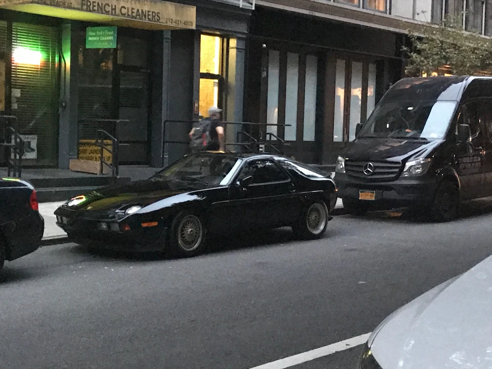 1984 Porsche 928 S - Image 19 of 31