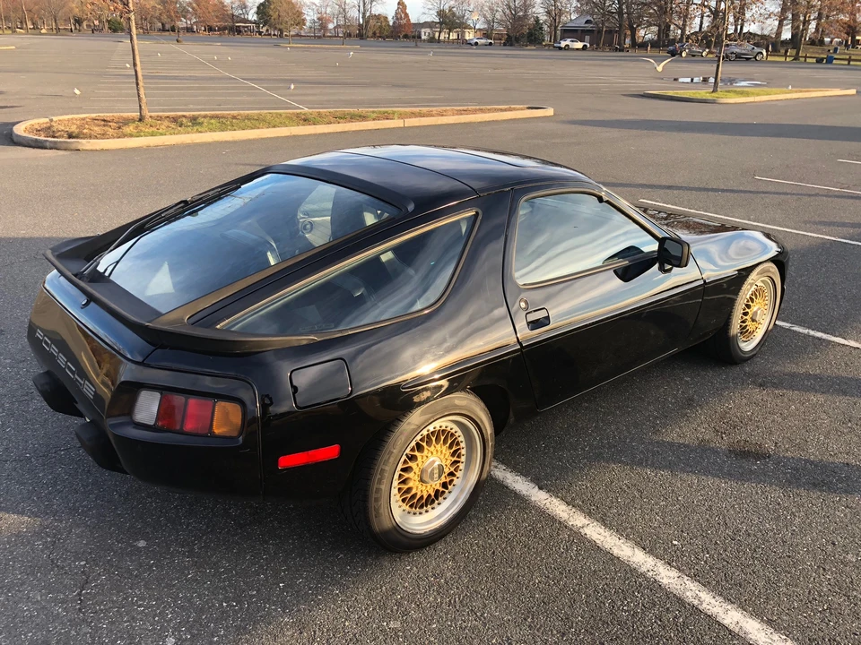 1984 Porsche 928 S - Image 8 of 31